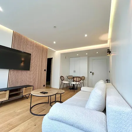 Flat In West Paris, Near Seine * 파리